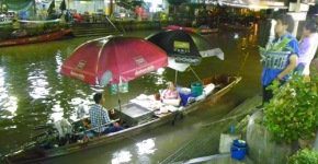 Thailand off the beaten path – Two floating markets