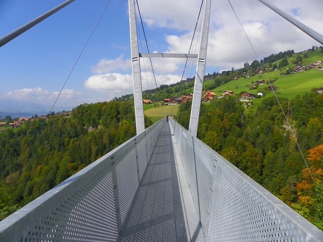 Is-Interlaken-Switzerland-boring_sigriswil-suspension-bridge