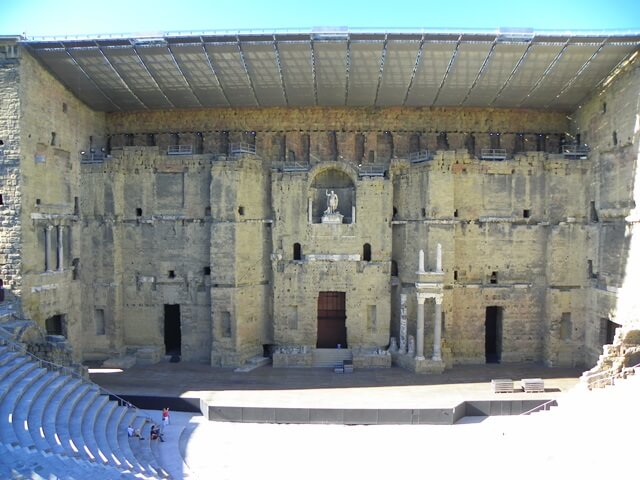 Enjoy-your-south-of-France-vacation-in-Languedoc_the-antic-theatre-of-orange