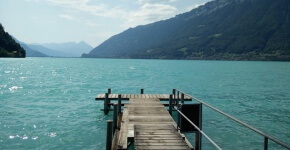dont-worry-just-travel_travelling-the-world-lake-of-brienz-iseltwald