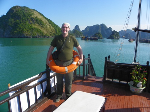 Halong Bay is a stunning bay in northern Vietnam. Let this article inspire you and read the tips for your travel planning.