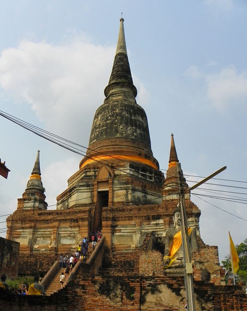 Do you need to have seen Ayutthaya in Thailand? If you like temple ruins, then yes, for sure. But judge for yourself and read this article.