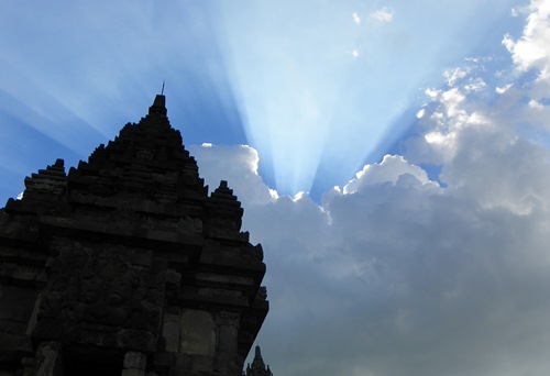 The area surrounding Yogyakarta in Java, Indonesia is blessed with many temples. This article is about Prambanan, a beautiful Hindu temple complex.