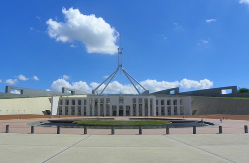 The-symmetries-of-Canberra_new-parliament