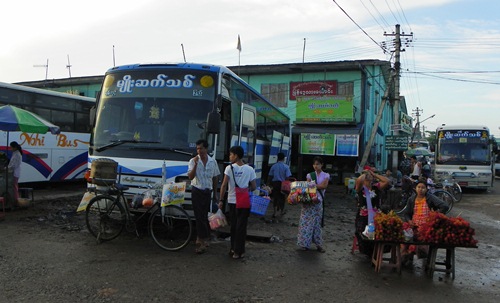 travel-tips yangon-busstation-100 1029