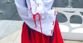 dont-worry-just-travel-bangkok-cosplay-red-pant-ghost